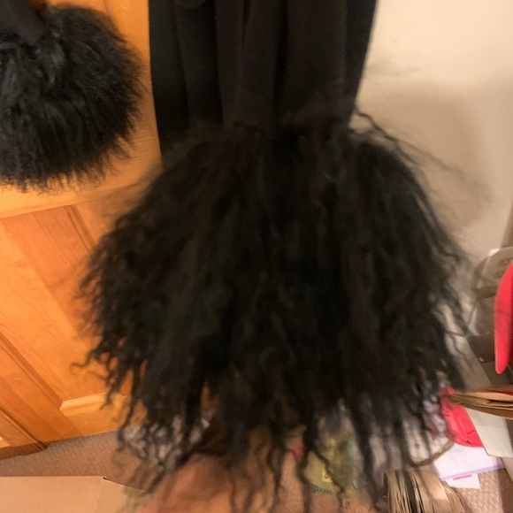 Cashmere duster with Tibetan sheep fur trim - Picture 3 of 6